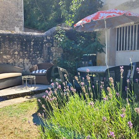 La Maison Aux Iris Pocé-sur-Cisse Eksteriør billede